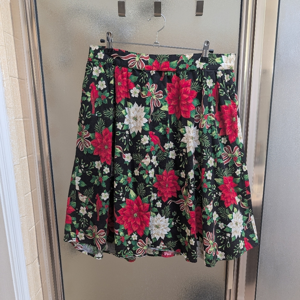 Retrolicious Holiday Colors Floral Skirt